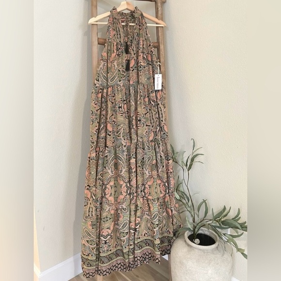Boheme Dresses & Skirts - Boheme Floral Halter Maxi Dress Sz S